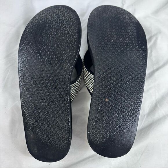Lilypad Womens Black Sandals Flip Flops Rhinestones Bling Size 7.5 - Picture 3 of 3